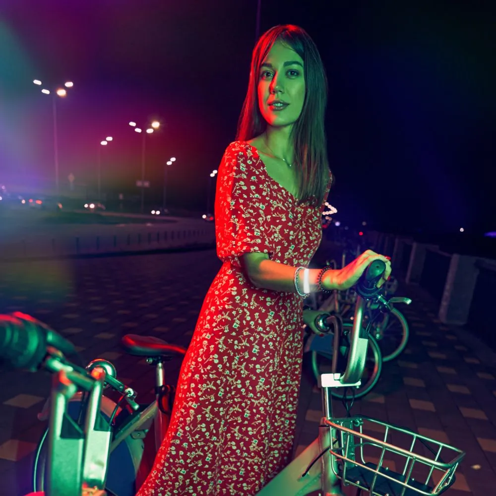 Браслет светящийся в темноте для скейтбордистов